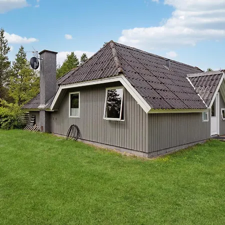 3 Bedroom Stunning Home In Norre Nebel *